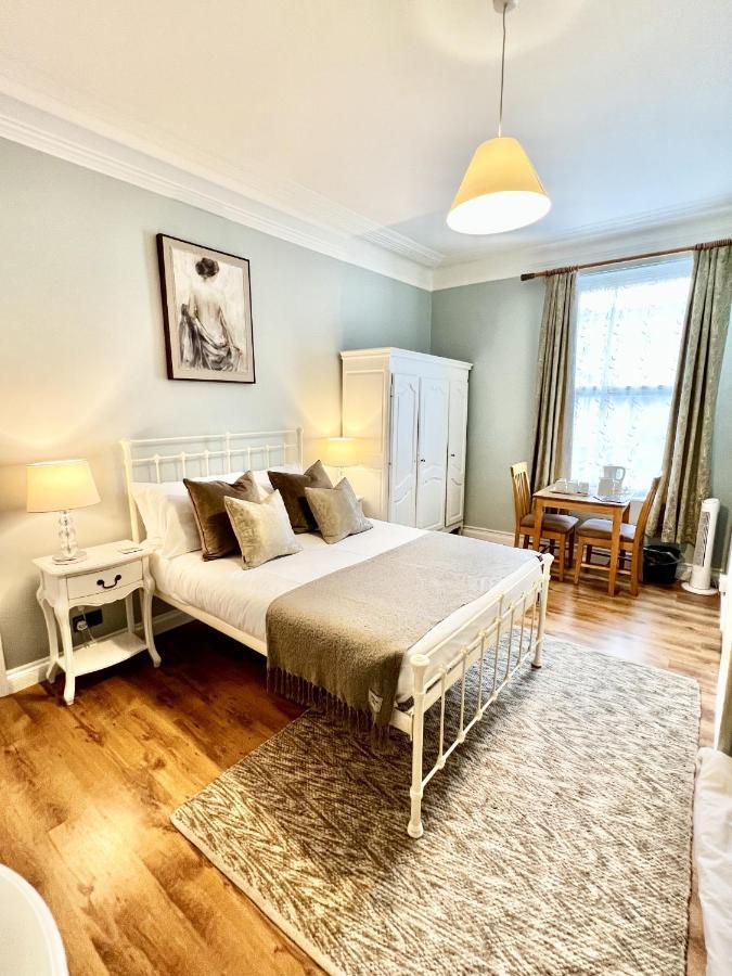 Devon House Guest House Пейнтон Экстерьер фото
