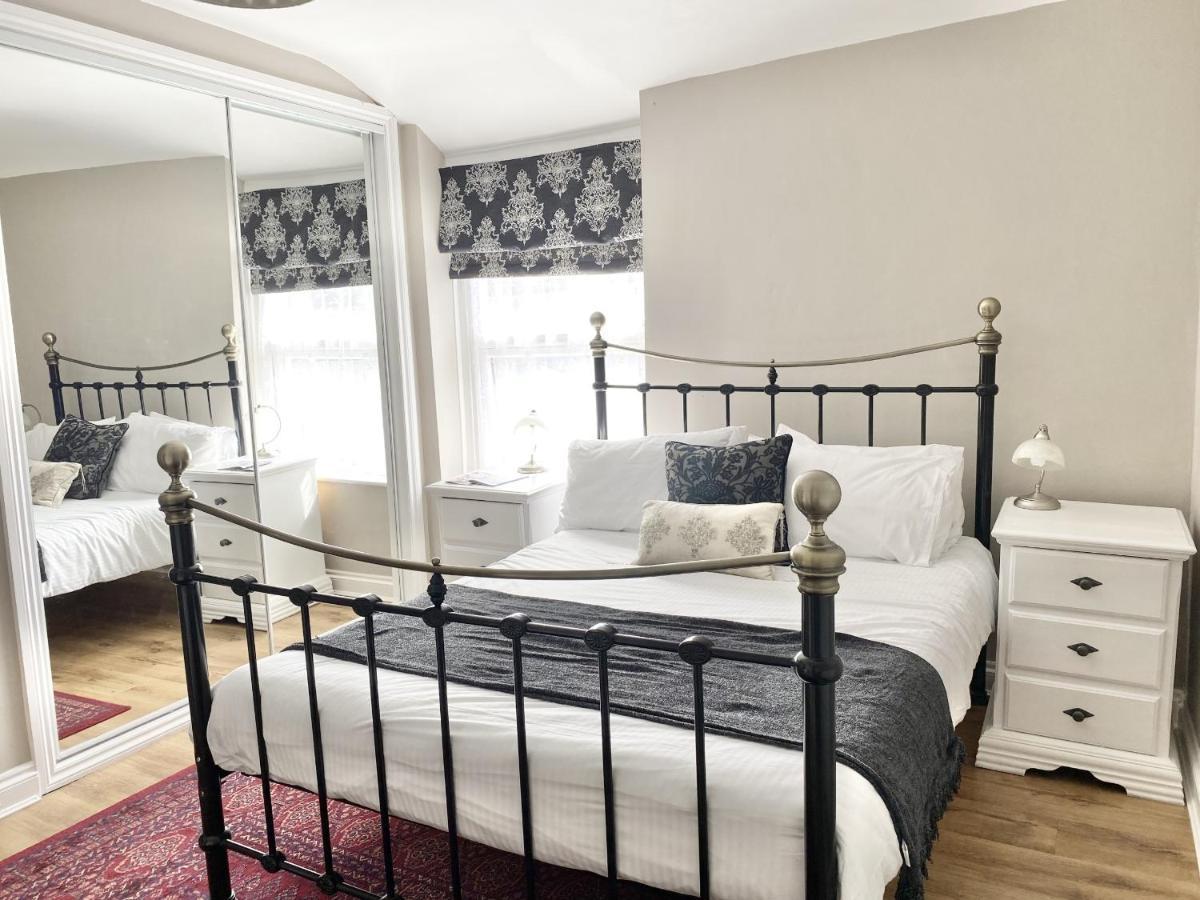 Devon House Guest House Пейнтон Экстерьер фото