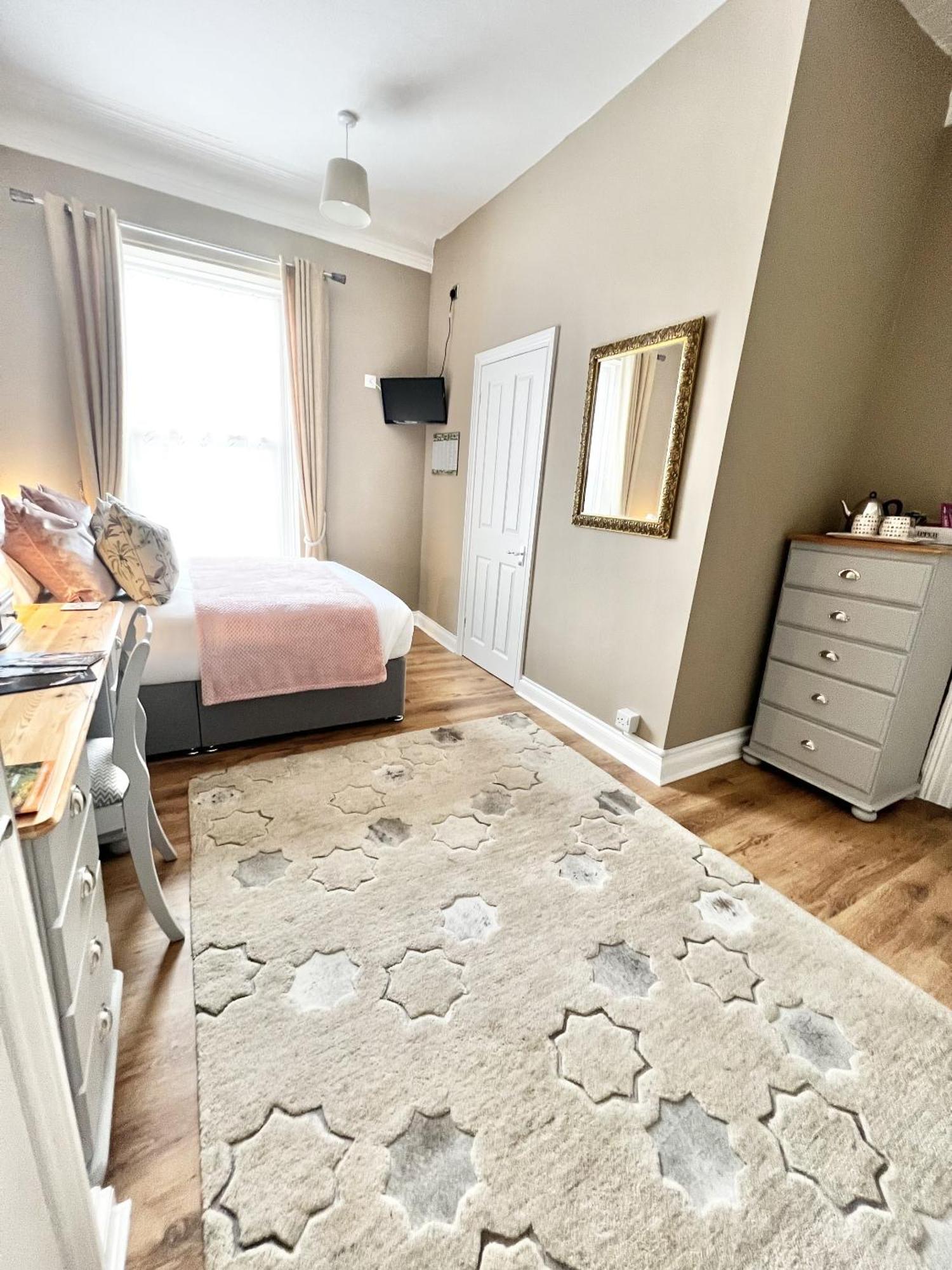 Devon House Guest House Пейнтон Экстерьер фото
